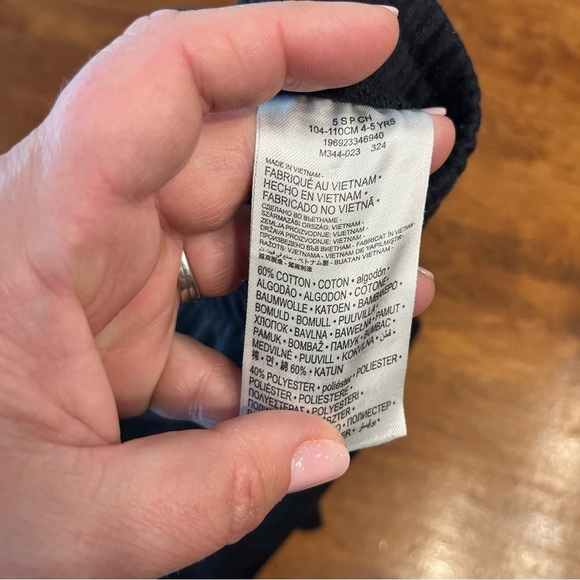 Nike Kids Black Sweatpants jogger size 4-5 - Picture 4 of 4